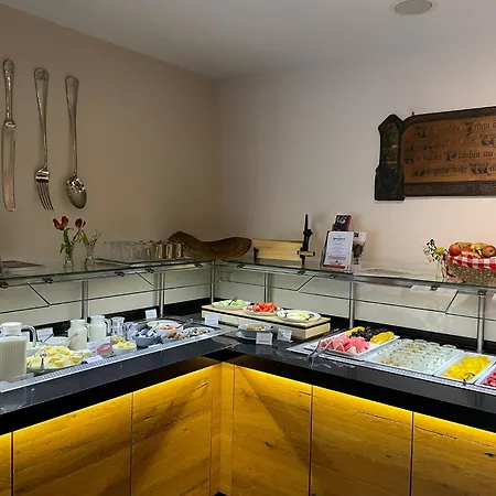 Hotel Zum Stein Wellness & Genuss Resort-3