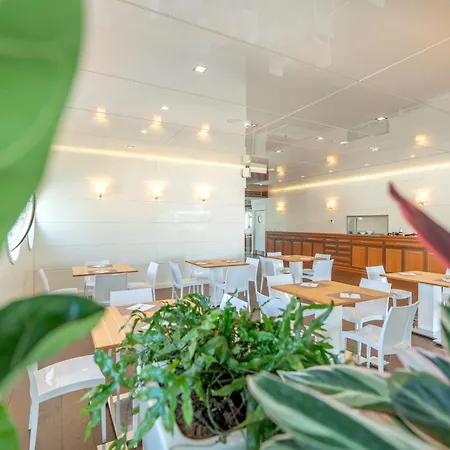 Albergo Yacht Club Marina Di Loano-3