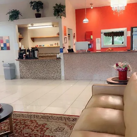 Bridgeway Inn & Suites - Portland Airport-3