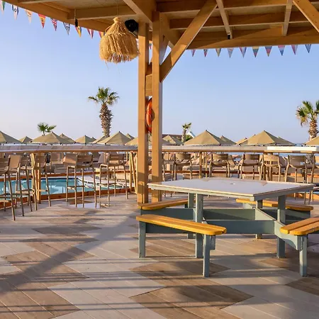 Eri Beach & Village Hotel-2