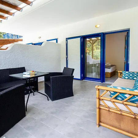 Rodon House Aparthotel-3