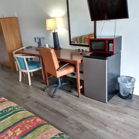 Eldorado Motel New Castle-2