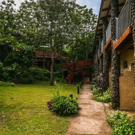 Easter Island Ecolodge-3