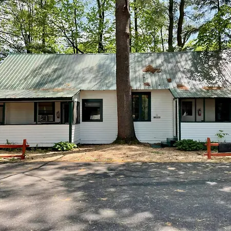 The Elms Waterfront Cottages-2