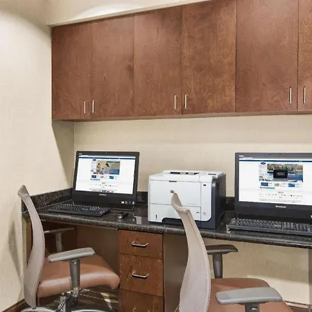 Hampton Inn & Suites Savannah-Airport-2