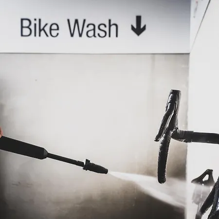 Caravel Bike Hotel-3
