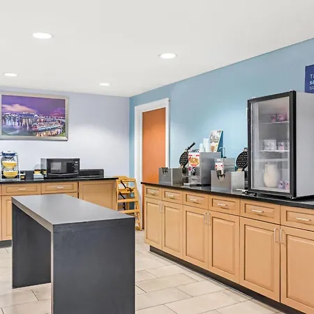 Days Inn By Wyndham Chattanooga/Hamilton Place-2