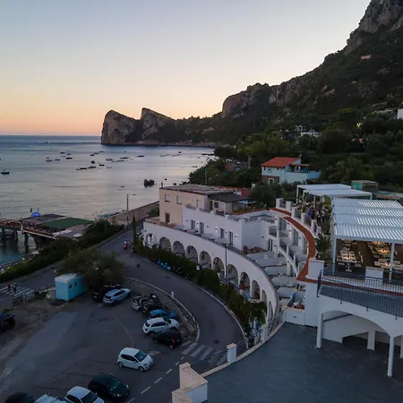 Punta Campanella Resort & Spa-3