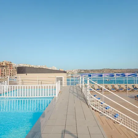 Gillieru Harbour Hotel-3