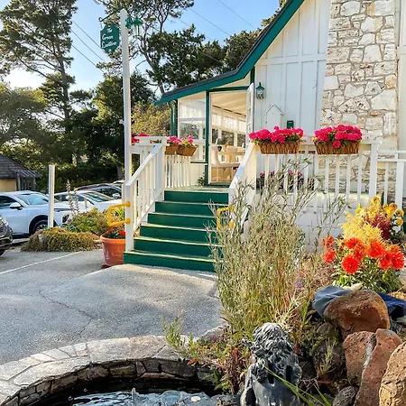 Carmel Green Lantern Inn-2