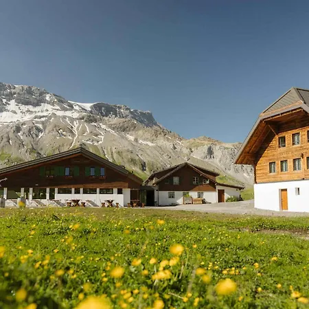 Berg-&Naturhotel Engstligenalp-2