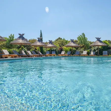 Lodges en Provence - Ecogîtes&Restaurant insolites-3