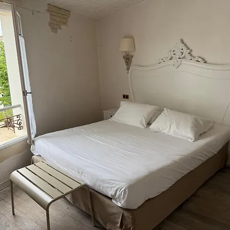 Chambre D'Hotes Hote Des Portes Ile De Re-3