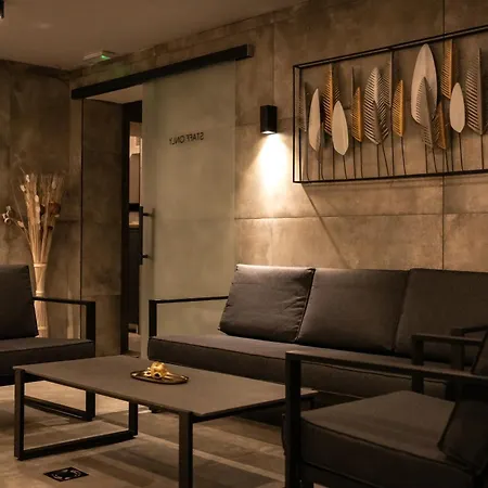Lumiere Hotel Pool & Spa-3
