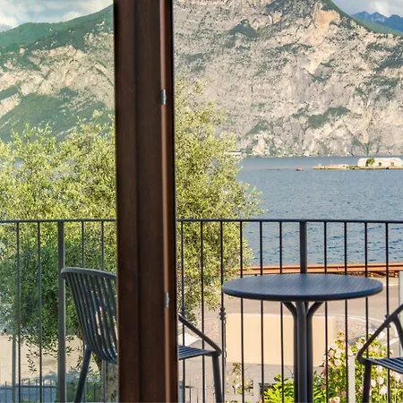 June Stay Lake Garda-3