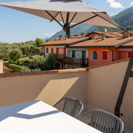 June Stay Lake Garda-3