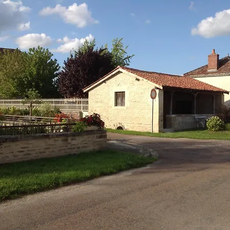 Logis Auberge De La Plaine-3