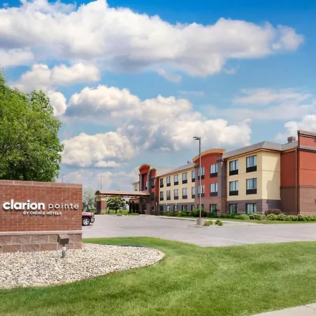 Clarion Pointe Sioux Falls Airport-3