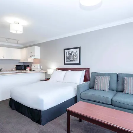 Sandman Hotel & Suites Prince George-2