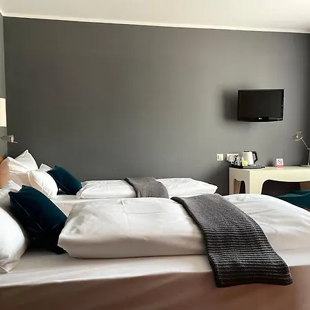 Hotel Tari-2