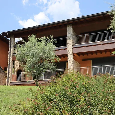 Apartments Golf Bogliaco-3