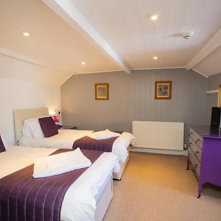 St Vincent Guest House-3