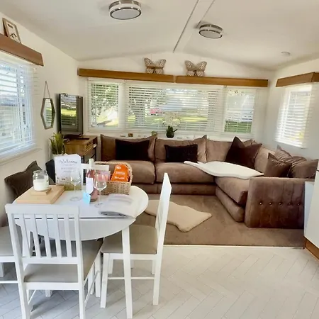 Hoburne Devon Bay Holiday Home Fresh Bright Rental - Home From Home-3