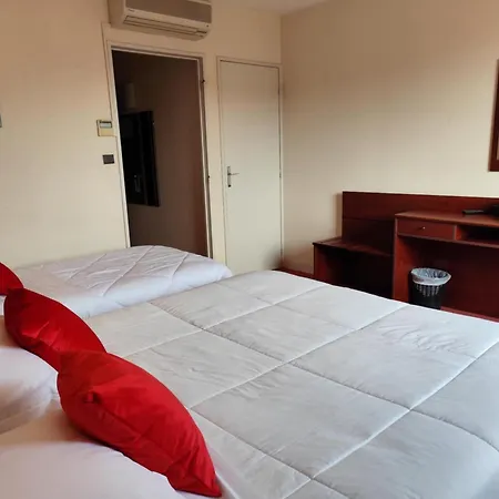 Hotel Saint Jacques-3