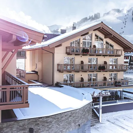 Hotel ALPINA-3