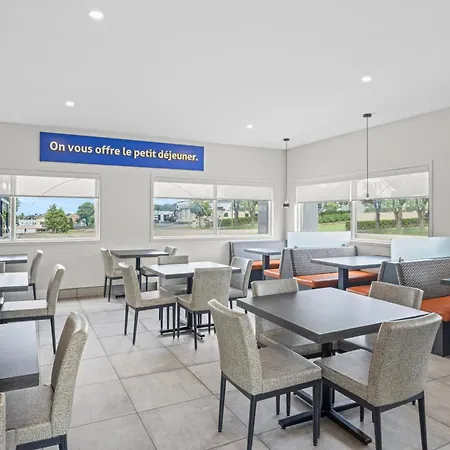 Days Inn By Wyndham Riviere-Du-Loup-3