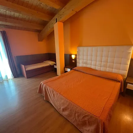 Hotel Vienna-2