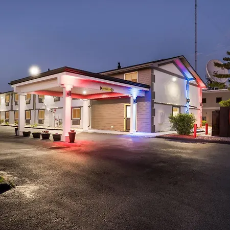 Super 8 By Wyndham Lewiston Auburn Area-3