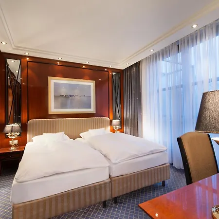 Maritim Hotel Am Schlossgarten-3