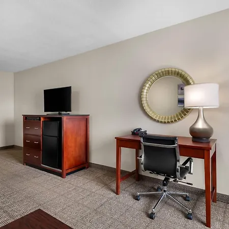 Comfort Inn & Suites North East-2