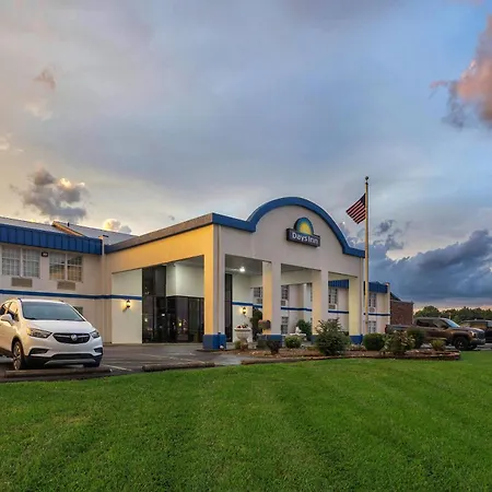 Days Inn By Wyndham Madisonville-3