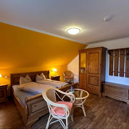 Landhotel Loenskrug-2