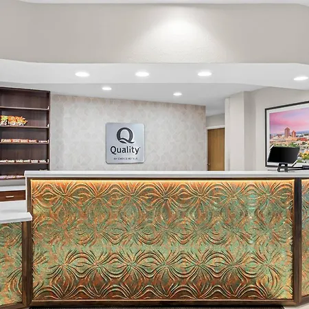 Quality Inn & Suites Sunport Airport Albuquerque-2