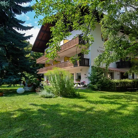 Hotel Pension Schweitzer-3