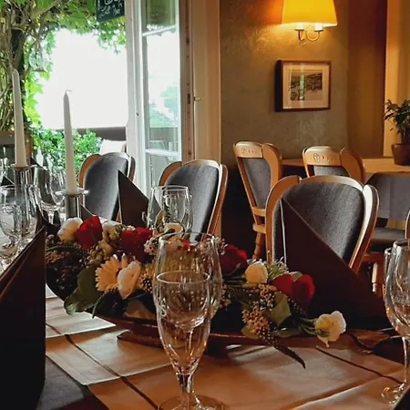 Restaurant&Hotel Zur Falkenhöhe-3