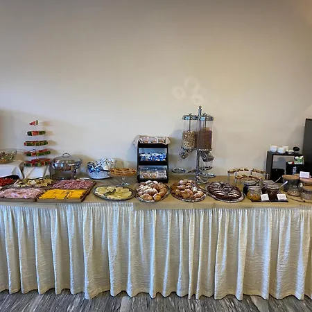 Hotel Monti-2
