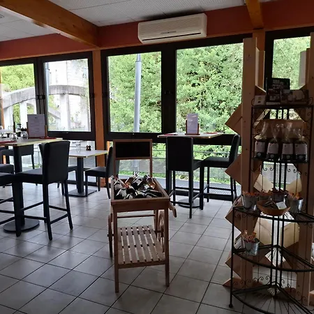 Logis Des Rives De L'Arzon-3