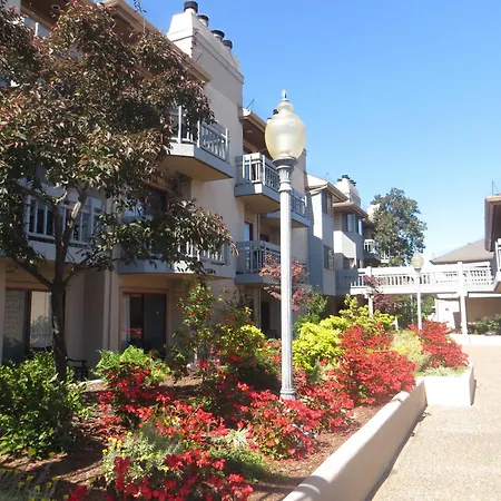 Victorian Inn-2