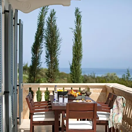 Anassa-2