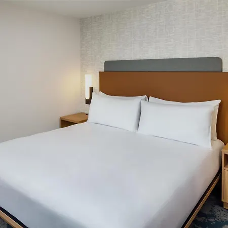 Hampton Inn Nashua-3