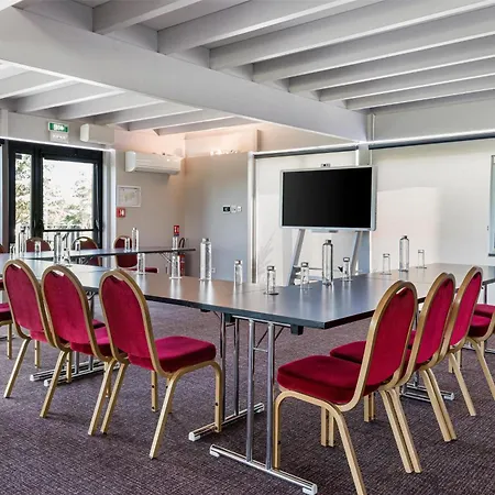 Doubletree By Hilton Lyon Eurexpo & Spa-2