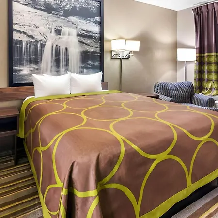 Super 8 By Wyndham Columbia-3