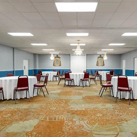 Baymont By Wyndham Salem Roanoke Area-2
