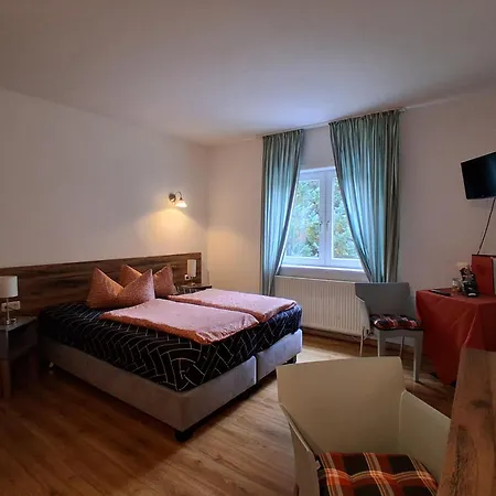 Hotel Haus Oberland-3