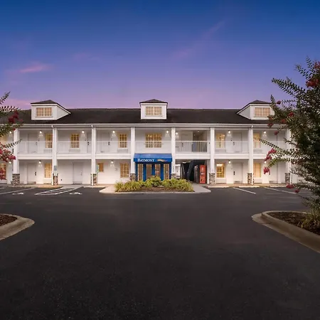 Baymont By Wyndham Forest City-2