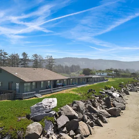 Crescent Beach Motel-2